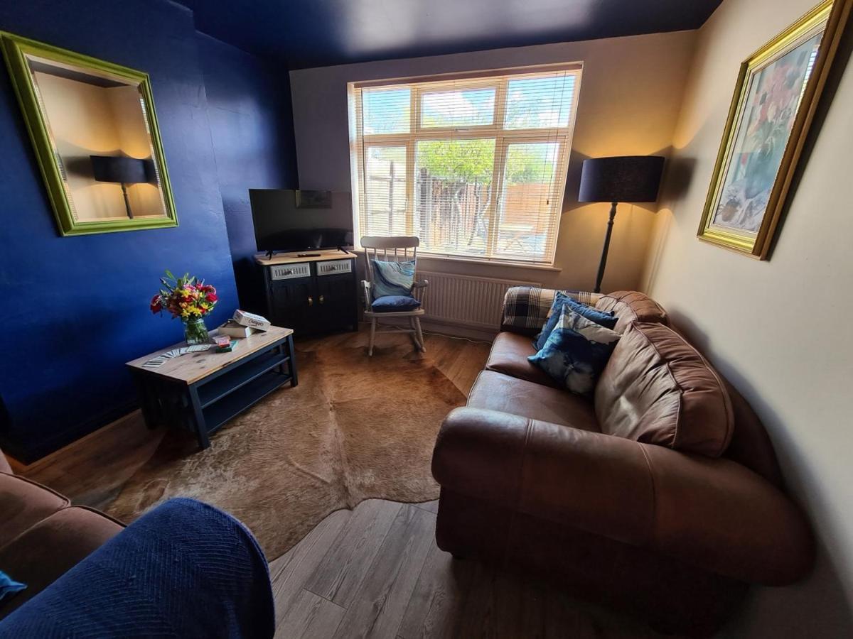 Rumer Hill House A Unique Boutique Styled Place To Stay In Cannock Close To A5 The Mcarthur Glen Outlet Great Wyrley Екстериор снимка